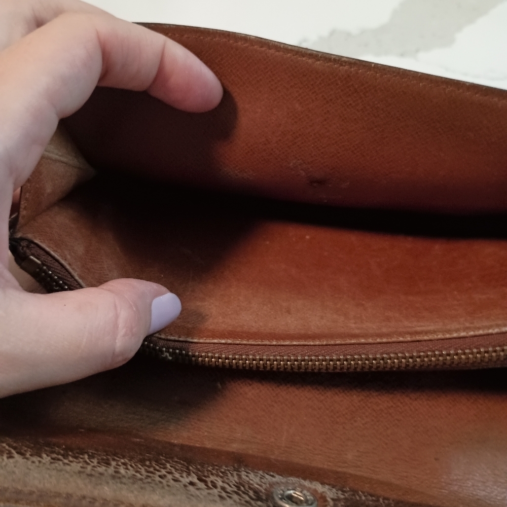 Authentic Vintage Louis Vuitton Monogram Sarah long Wallet - Picture 13 of 15